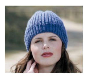 98/13 Bonnet boule en Datcha