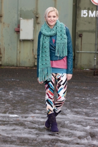 8599 Echarpe en point ajouré