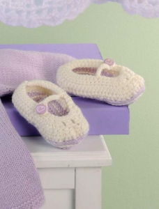 122/18 Chaussons en Plassard Layette plus