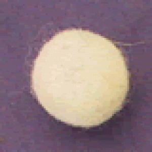 Boule en laine feutrée à la main - Ecru