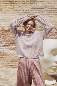 Kit à tricoter WoolAddicts Curator Of Stitches Pull en Topdown en Whisper