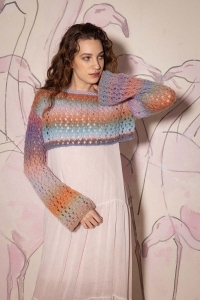 2573-21 Modèle Tatiana Pull court en Lang Yarns Orion