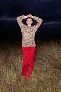 2584-022 Modèle Paige Pull en Lang Yarns Mosaic