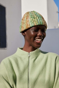 2586-003 Modèle Golden Laughter Bonnet en Wool Addicts by Lang Yarns Move 4ply