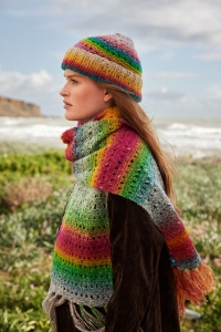 2598-005 Modèle Ovi Bonnet en Lang Yarns Galaxy