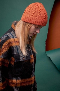 286-05 Modèle Elke Bonnet en Lang Yarns Baby Alpaca