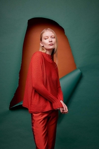 286-12 Modèle Samantha Pull en Lang Yarns Classic Silk