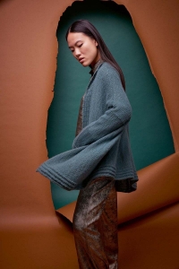 286-28 Modèle Noelia Veste en Lang Yarns Cashmere Dreams