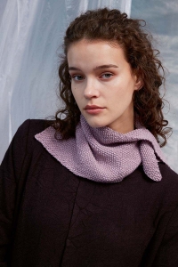 286-72 Modèle Nova Petit châle en Lang Yarns Classic Silk