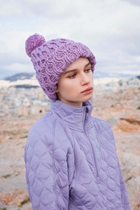 287-04 Modèle High Hopes Bonnet en Wool Addicts by Lang Yarns Fire