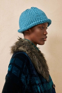 287-24 Modèle Memory Palace Bonnet en Wool Addicts by Lang Yarns Fire