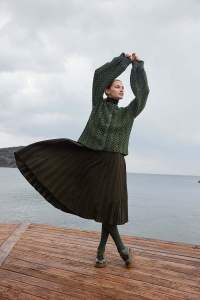 287-33 Modèle In The Moment Veste en Wool Addicts by Lang Yarns Memory