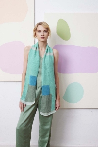 288-19 Modèle Izzy Écharpe en Lang Yarns Oceania