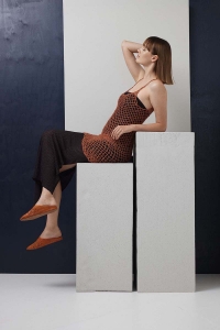 288-37 Modèle Wisteria Robe au crochet en Lang Yarns Astra et  Lace