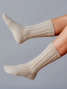 173/10 Modèle Chaussettes à torsades en Plassard Tradi Merino