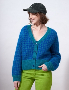 195/22 Modèle Cardigan jacquard bicolore en Plassard Mohalana