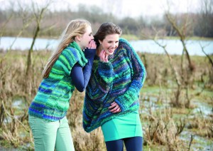 105/02 Pull sans manches à jours fantaisie en Plassard Et Après