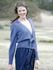 111/09 : Gilet à nouer en Plassard Baby Alpaga