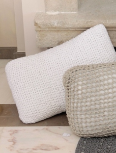 115/22 : Coussin rectangulaire en Plassard Ecume