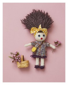 Poupée Cerise & ses 12 panoplies au tricot - Editions de saxe