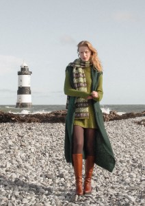 Modèle Betsey Robe-Pull en Rowan Alpaca Classic