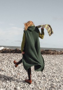 Modèle Donna Gilet long en Rowan Alpaca Classic