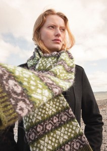 Modèle Marc Echarpe en Rowan Alpaca Classic