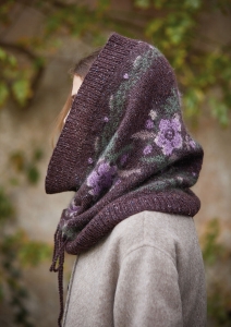 rowan-magazine-80-jardin-cowl-1
